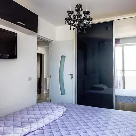 Apartament Paula * Năvodari